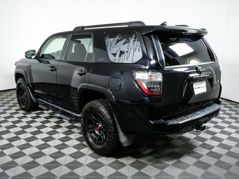 Used 2018 Toyota 4Runner SR5 Premium AWD/4WD image 3