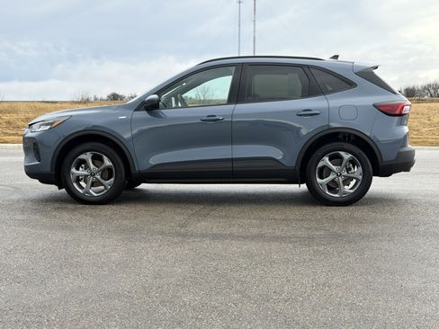 Used 2025 Ford Escape ST-Line Select image 28