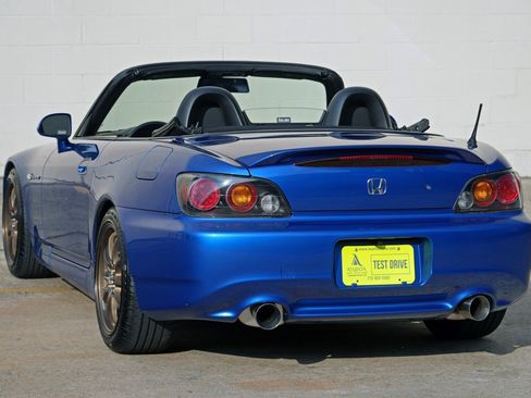 Used 2006 Honda S2000 image 36