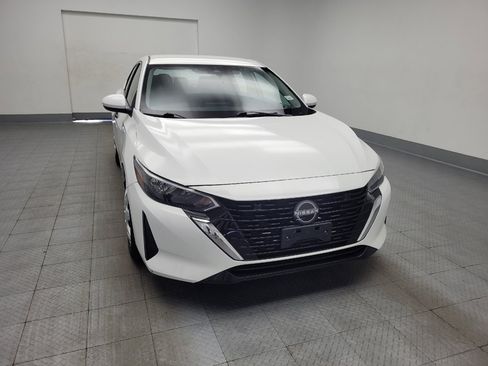 Used 2024 Nissan Sentra S FWD image 14