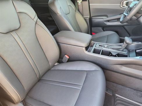 New 2026 Kia Sorento S image 10
