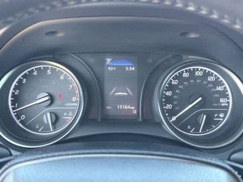 Used 2022 Toyota Camry SE image 24