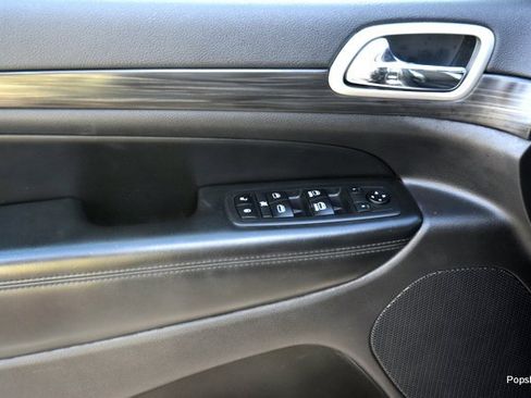 Used 2019 Jeep Grand Cherokee Altitude image 7