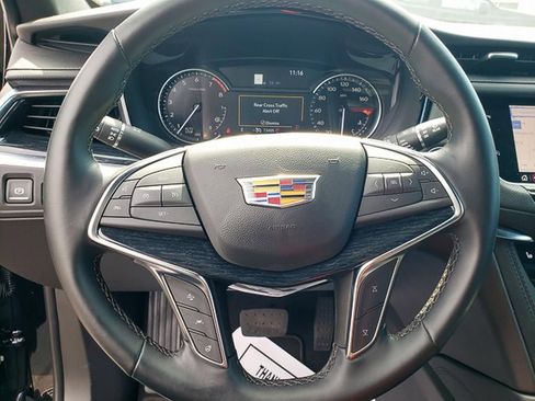 Used 2025 Cadillac XT5 Premium Luxury image 20