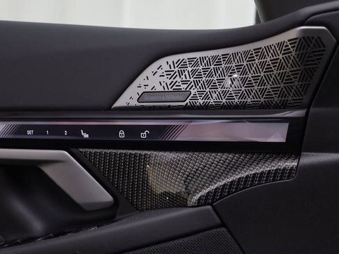 New 2026 BMW 550e xDrive w/ Executive Package image 8