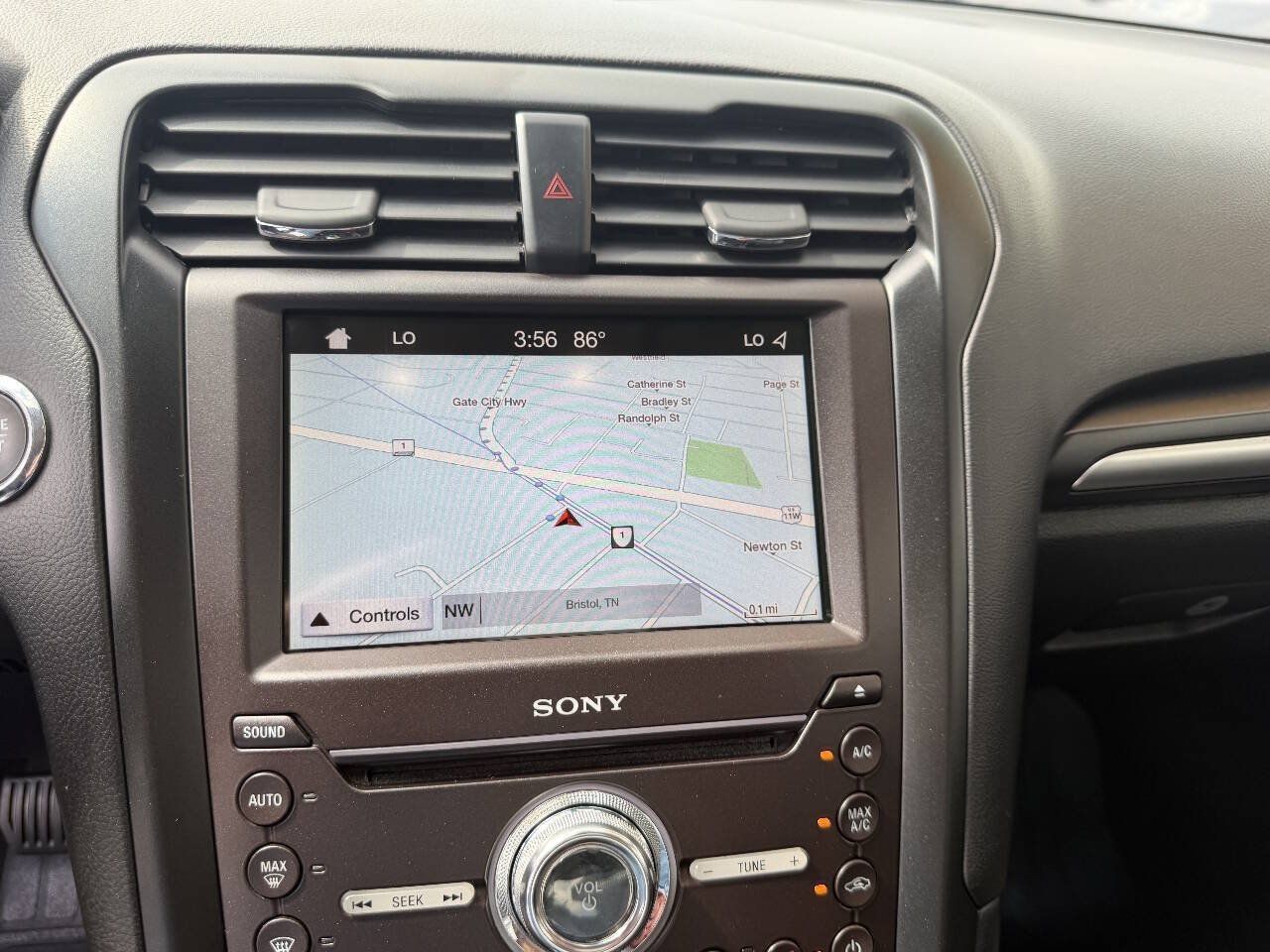 Used 2019 Ford Fusion Titanium AWD/4WD image 7