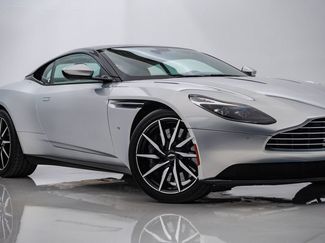 Used 2017 Aston Martin DB11 V12 RWD video 2