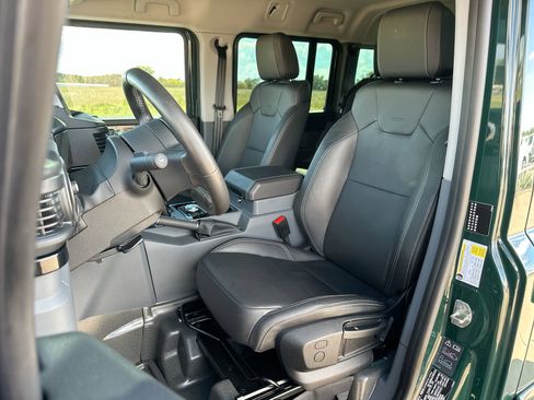 Used 2024 INEOS Grenadier Fieldmaster Edition image 11