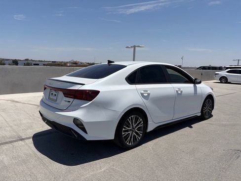 Used 2023 Kia Forte GT-Line w/ GT-Line Premium Package FWD image 2