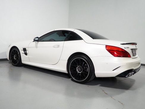 Used 2017 Mercedes-Benz SL 550 image 12