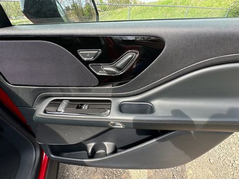New 2026 Lincoln Aviator AWD w/ Jet Appearance Package image 24