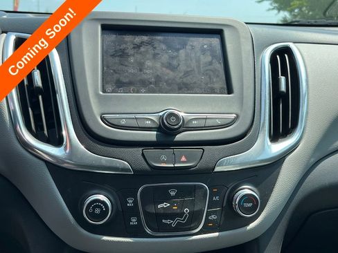 Used 2022 Chevrolet Equinox LS FWD image 20