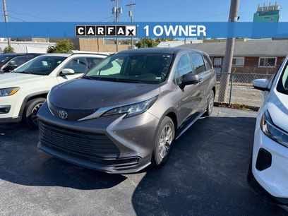 Used 2021 Toyota Sienna LE