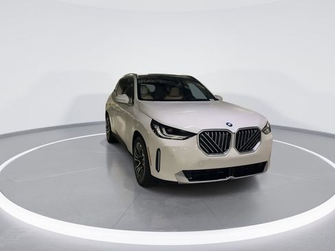 New 2026 BMW X3 xDrive30 w/ Premium Package image 2