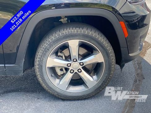 Used 2021 Jeep Grand Cherokee L Limited AWD/4WD image 13
