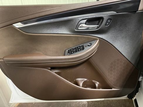 Used 2014 Chevrolet Impala LT w/ Premium Seating Package image 12