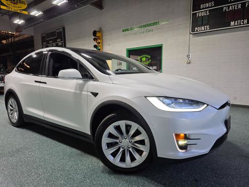Used 2017 Tesla Model X 100D AWD/4WD image 14