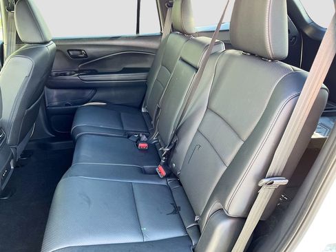 Used 2025 Honda Passport EX-L image 24