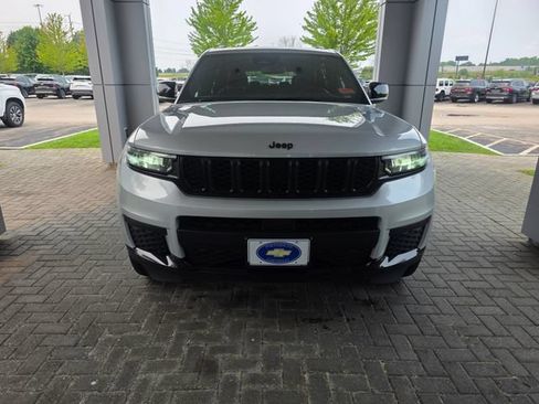 Used 2023 Jeep Grand Cherokee L Laredo AWD/4WD image 6