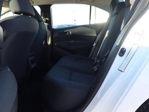 Used 2024 Toyota Corolla LE image 10