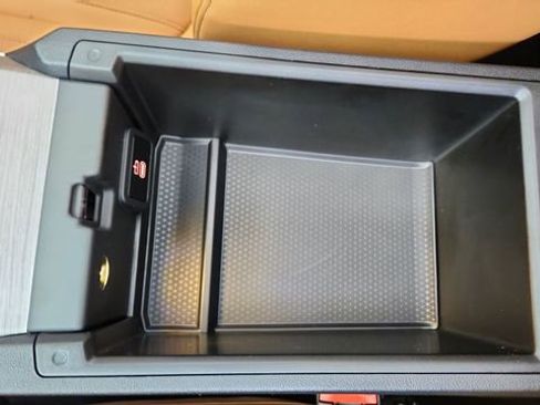 Used 2025 BMW i4 xDrive40i w/ Premium Package image 52