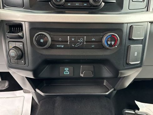 Used 2022 Ford F150 XLT image 27