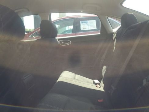 Used 2018 Nissan Sentra SR w/ SR Midnight Edition Package image 8