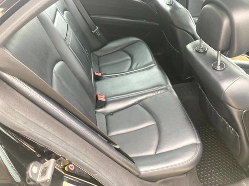 Used 2008 Mercedes-Benz E 350 4MATIC Sedan image 12