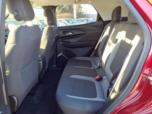 Used 2021 Chevrolet TrailBlazer LT image 29
