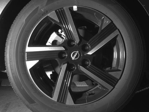 Used 2025 Nissan Sentra SV FWD image 15
