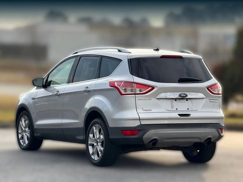 Used 2015 Ford Escape Titanium image 10