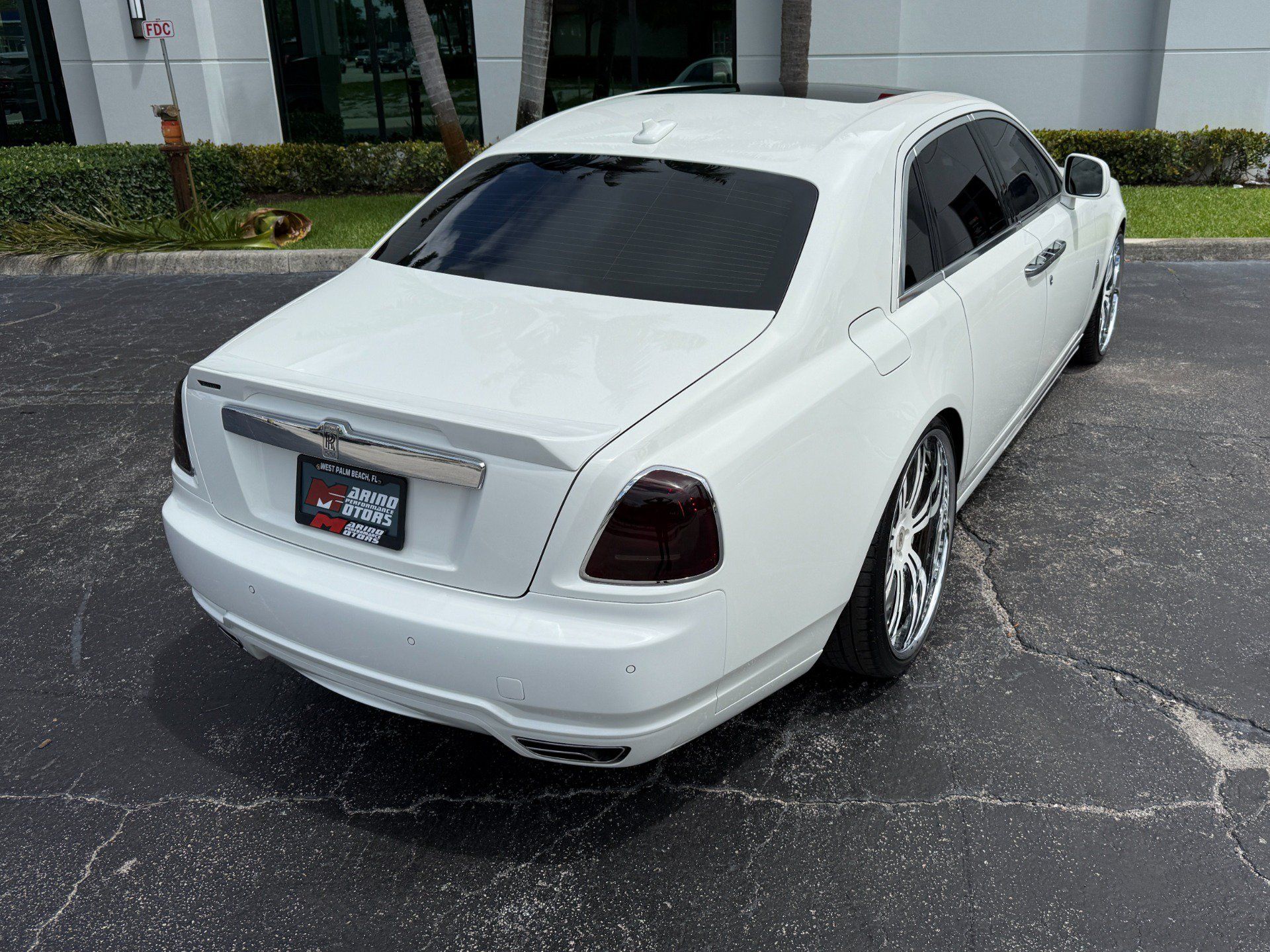 Used 2011 Rolls-Royce Ghost RWD image 15