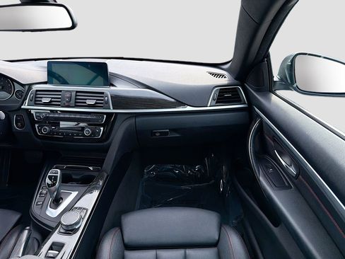 Used 2019 BMW 430i Convertible w/ Convenience Package image 19