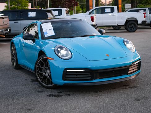 Used 2021 Porsche 911 Carrera w/ Premium Package image 2