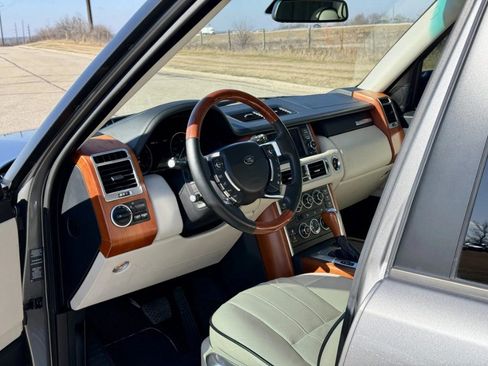 Used 2010 Land Rover Range Rover HSE AWD/4WD image 20
