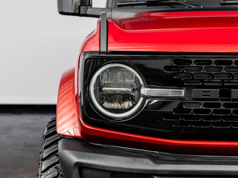 Used 2025 Ford Bronco Big Bend AWD/4WD image 3