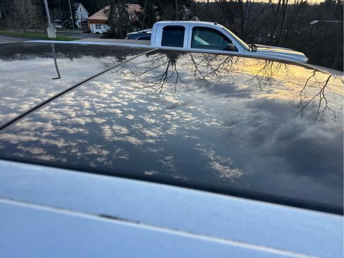 Used 2018 Ford F150 Lariat w/ Equipment Group 502A Luxury image 5