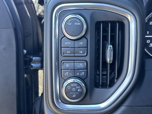 Used 2022 GMC Sierra 1500 AT4 w/ AT4 Preferred Package image 18