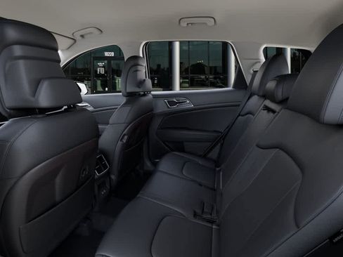 New 2026 Kia Sportage EX image 18