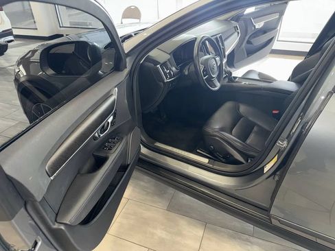Used 2020 Volvo V90 T6 Cross Country AWD/4WD image 19