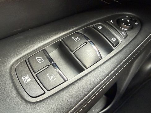 Used 2016 INFINITI QX60 Luxe w/ Deluxe Technology Package AWD/4WD image 33