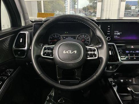 Used 2022 Kia Sorento SX AWD/4WD image 17