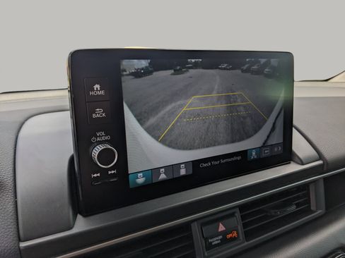 Used 2025 Honda Pilot Touring image 30