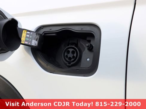 New 2023 Jeep Grand Cherokee 4WD 4xe image 27