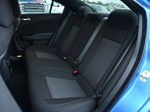 Used 2023 Dodge Charger R/T w/ Blacktop Package image 11