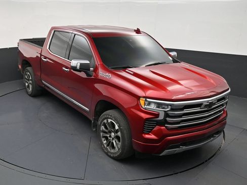 Used 2024 Chevrolet Silverado 1500 High Country RWD image 18