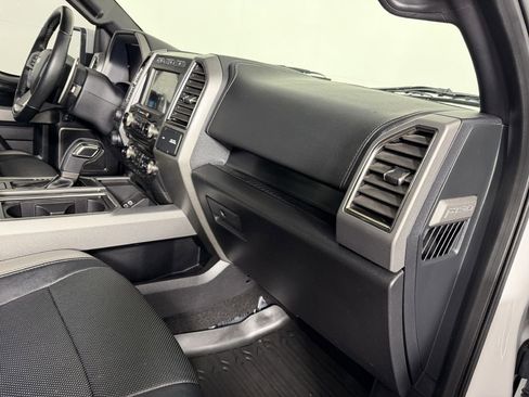 Used 2018 Ford F150 Raptor w/ Equipment Group 802A Luxury AWD/4WD image 34