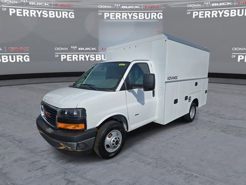 New 2026 GMC Savana 3500 w/ Power Convenience Package RWD image 1