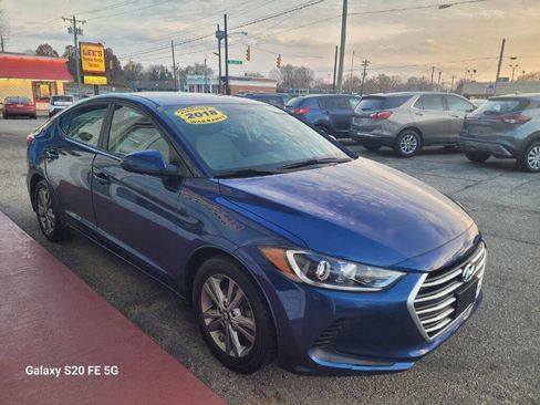 Used 2018 Hyundai Elantra SEL w/ Cargo Package image 3