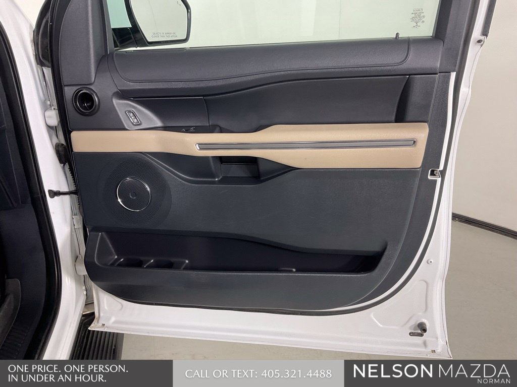 Used 2022 Ford Expedition XLT RWD image 16